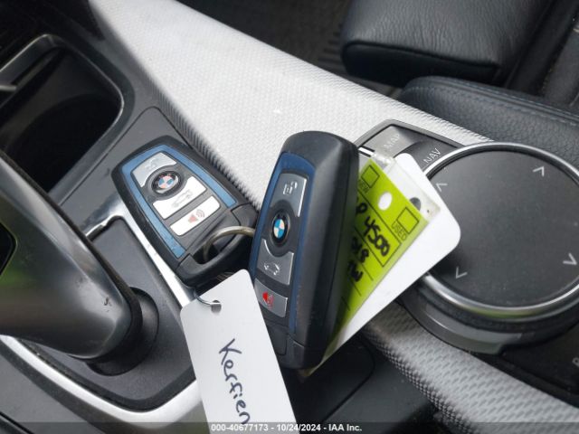WBA8D9C51JA614602 BMW 330i Xdrive