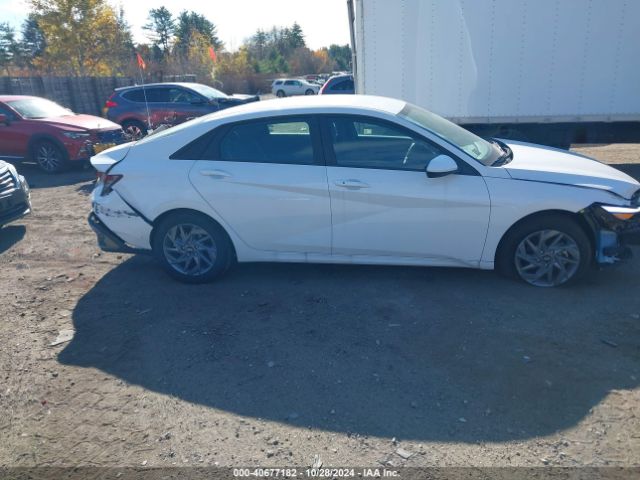 KMHLM4DG8RU729090 Hyundai ELANTRA SEL