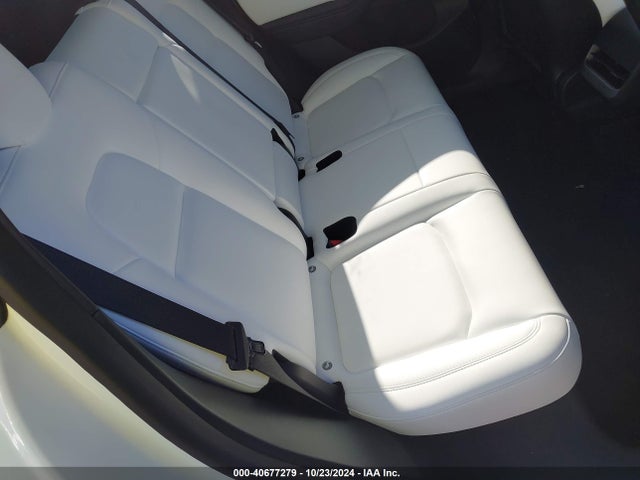 2022 TESLA MODEL Y 7SAYGDEE9NF310377 Photo 7