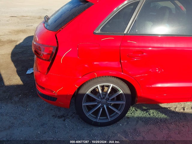 WA1JCCFS4JR010012 Audi Q3 2.0t Premium/2.0t Sport Premium