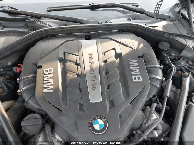 BMW 750i Xdrive 2014 WBAYB6C55ED224840 Image 10
