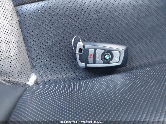 BMW 750i Xdrive 2014 WBAYB6C55ED224840 Image 11