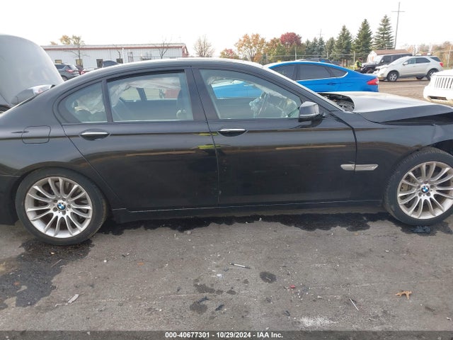 BMW 750i Xdrive 2014 WBAYB6C55ED224840 Image 14