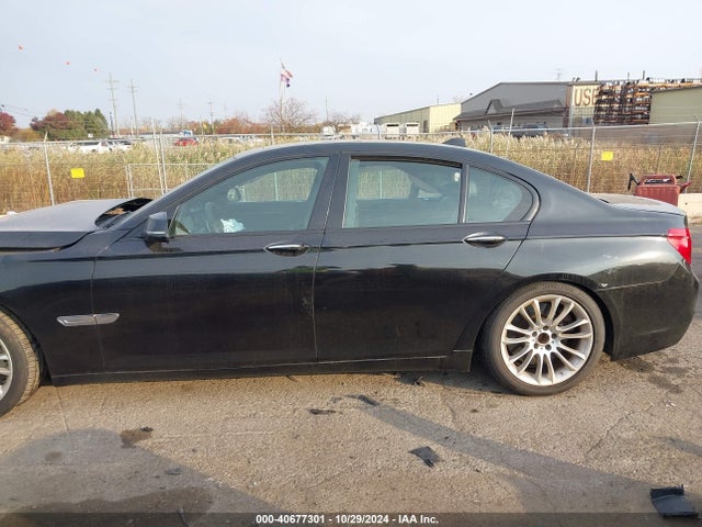 BMW 750i Xdrive 2014 WBAYB6C55ED224840 Image 15