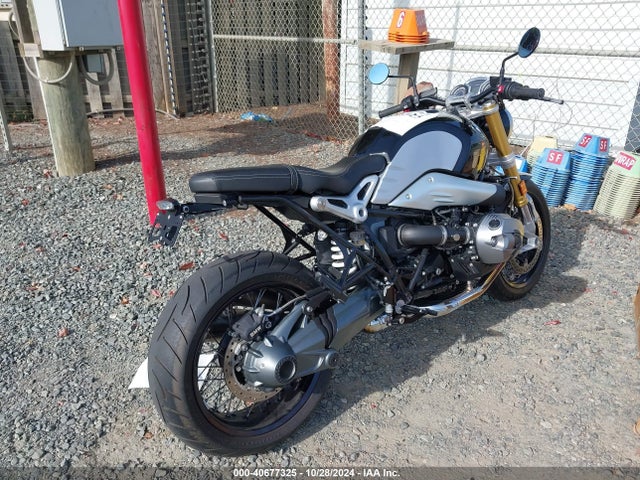 2015 BMW R NINE T WB10A1606FZ583704 Photo 3