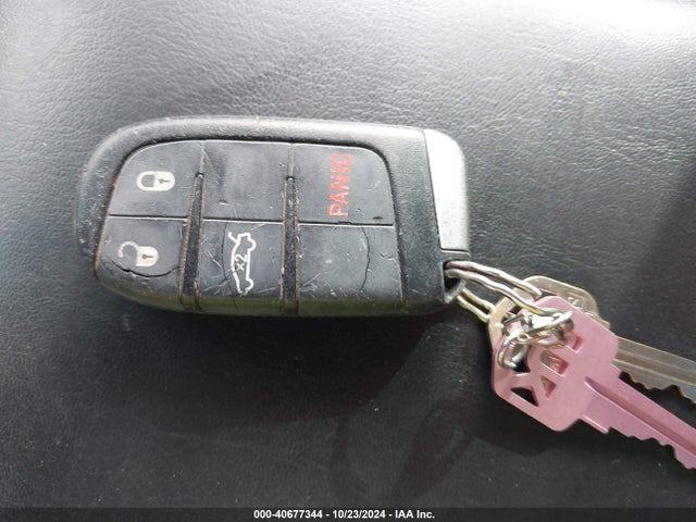 2C3CCAEG7GH207284 Chrysler 300C
