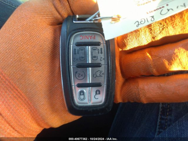 2C4RC1BG5JR247889 Chrysler Pacifica Touring L