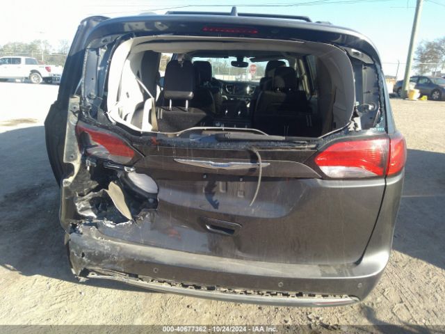 2C4RC1BG5JR247889 Chrysler Pacifica Touring L