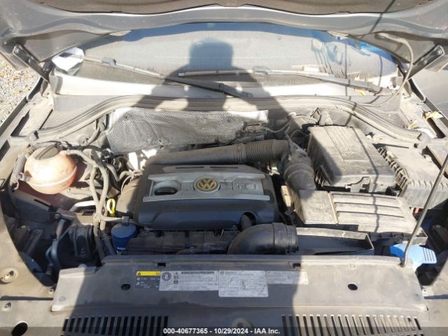 WVGAV7AX7FW592413 Volkswagen TIGUAN S