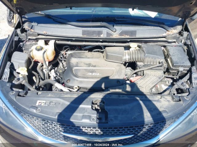2C4RC1DGXHR587420 Chrysler Pacifica Touring