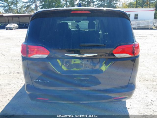 2C4RC1DGXHR587420 Chrysler Pacifica Touring