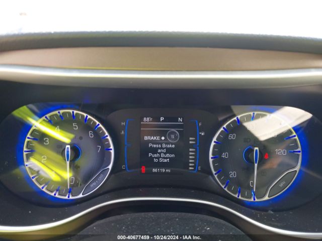 2C4RC1DGXHR587420 Chrysler Pacifica Touring