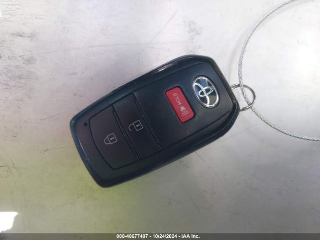 7MUCAAAG7NV032210 Toyota Corolla Cross Le