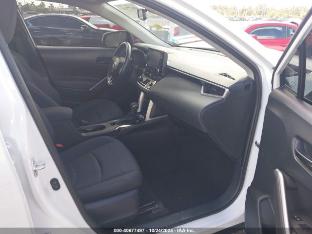 7MUCAAAG7NV032210 Toyota Corolla Cross Le