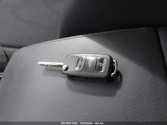 3VW2K7AJXEM305543 Volkswagen Jetta 2.0l S