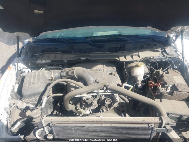 1C6RR7KTXJS288460 RAM 1500 Tradesman  4x4 5'7 Box
