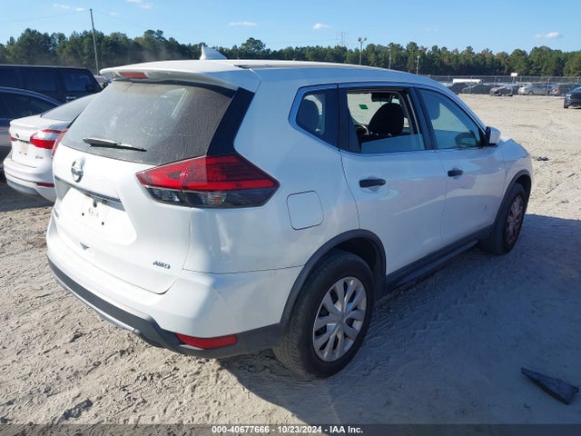 Nissan ROGUE S 2017 KNMAT2MV0HP557393 Image 4