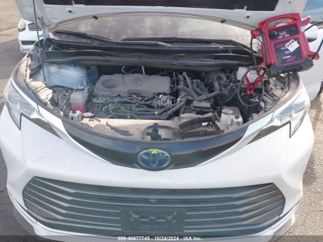 5TDERKEC5MS014263 Toyota Sienna Platinum