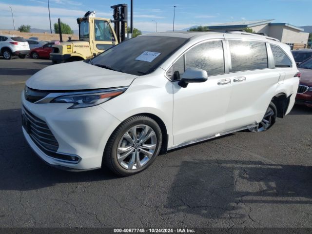 5TDERKEC5MS014263 Toyota Sienna Platinum