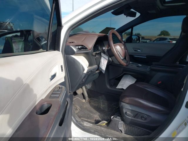 5TDERKEC5MS014263 Toyota Sienna Platinum