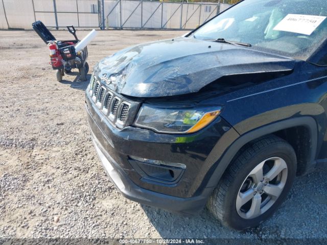 3C4NJDBB5JT231344 Jeep Compass Latitude 4x4