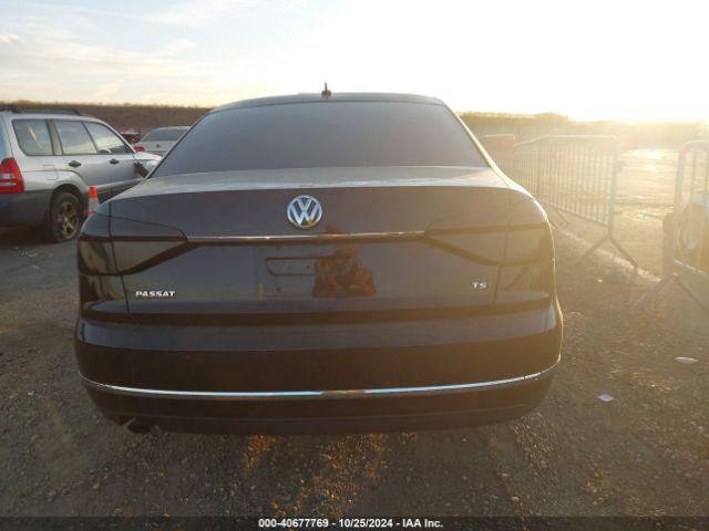 1VWAT7A39HC012393 Volkswagen Passat 1.8t S