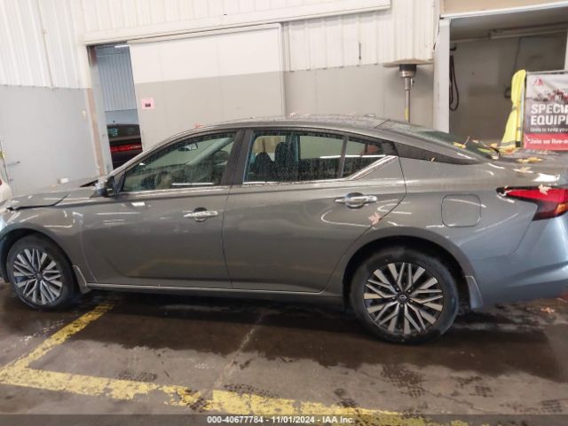 1N4BL4DW4PN327865 Nissan Altima Sv Intelligent Awd