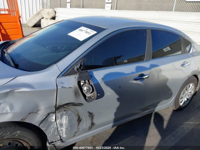 1N4AL3AP7JC299579 Nissan Altima 2.5 S
