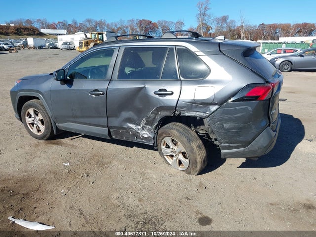 Toyota Rav4 Xle 2019 JTMP1RFV1KD511988 Image 3