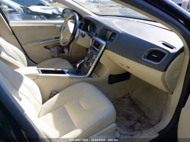 YV140MEK0G1294842 Volvo V60 T5 Drive-e Premier