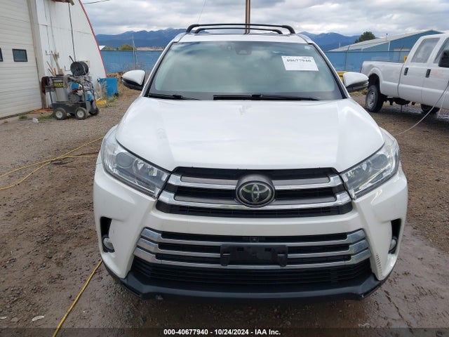 5TDDZRFH6HS450639 Toyota Highlander Limited