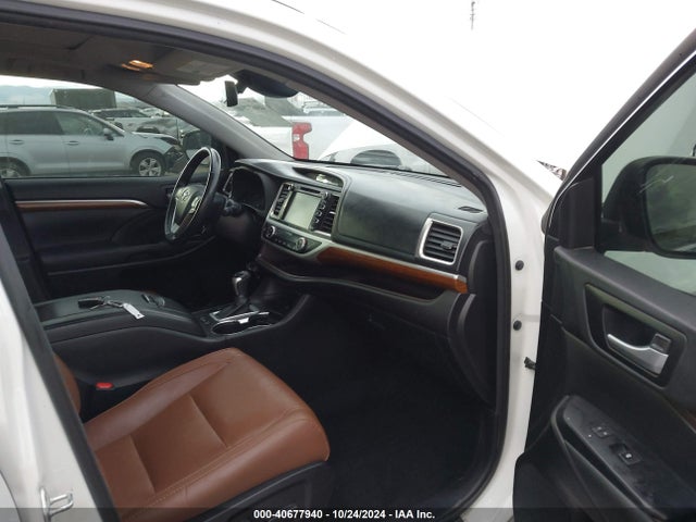 5TDDZRFH6HS450639 Toyota Highlander Limited