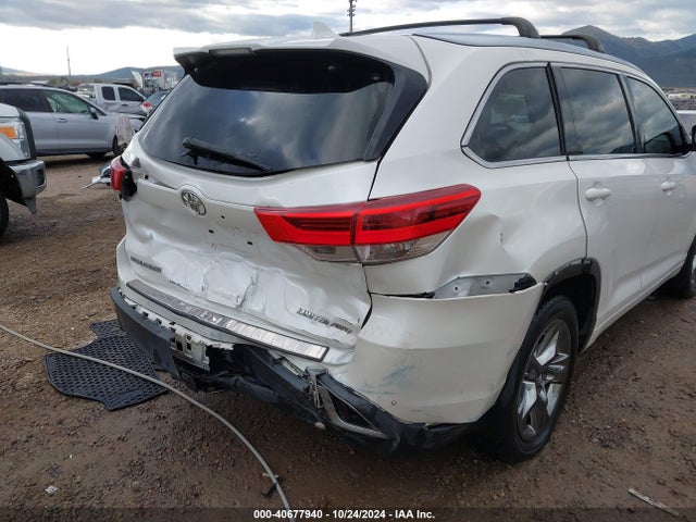 5TDDZRFH6HS450639 Toyota Highlander Limited