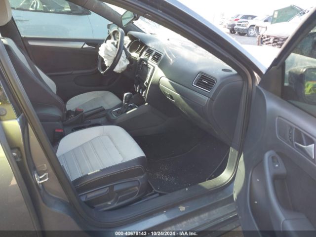 3VWD17AJ9GM282870 Volkswagen Jetta 1.8t Sport