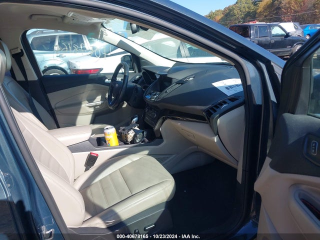 Ford Escape Titanium 2019 1FMCU0J94KUC30727 Image 5