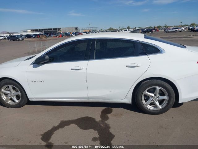 1G1ZC5ST5GF298421 Chevrolet Malibu 1fl