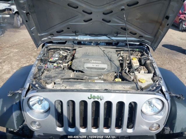 1C4BJWDG7FL754990 Jeep Wrangler Unlimited Sport