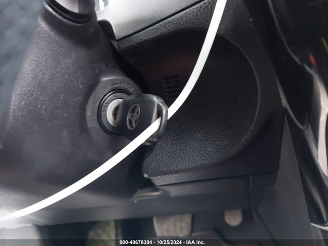 Toyota COROLLA LE 2018 2T1BURHE6JC004966 Image 11