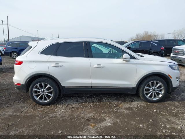 5LMCJ2D95HUL09135 Lincoln MKC SELECT