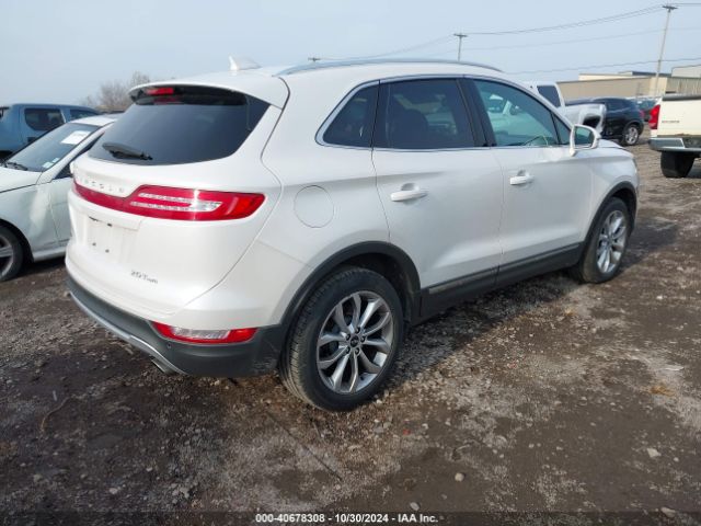 5LMCJ2D95HUL09135 Lincoln MKC SELECT