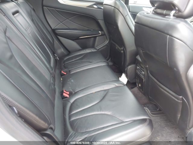 5LMCJ2D95HUL09135 Lincoln MKC SELECT