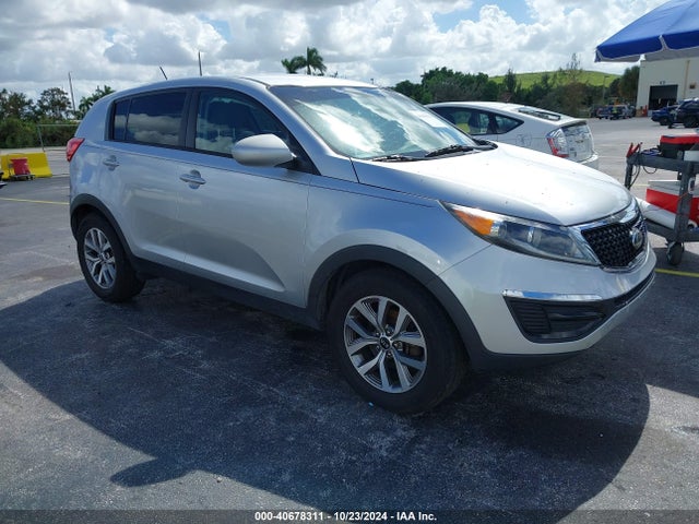 2016 KNDPB3ACXG7822647 main image
