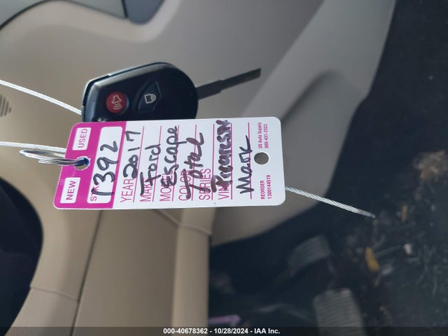 Ford ESCAPE SE 2017 1FMCU9GD1HUE03550 Image 11