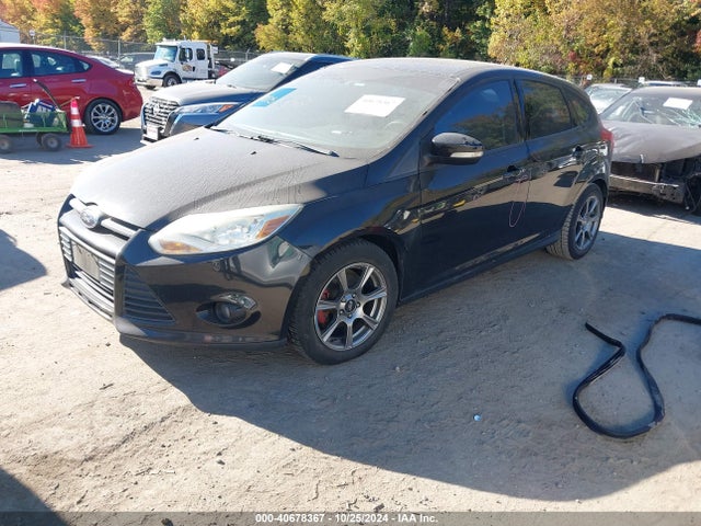 Ford FOCUS SE 2014 1FADP3K2XEL350065 Image 2