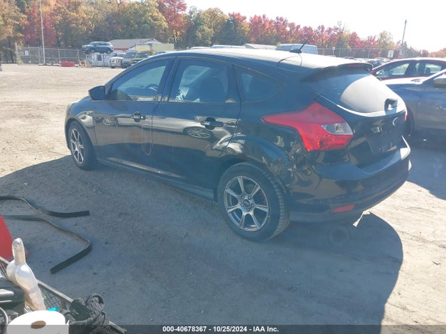 Ford FOCUS SE 2014 1FADP3K2XEL350065 Image 3
