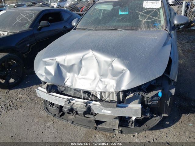 5XXG14J2XRG242910 KIA K5 LXS