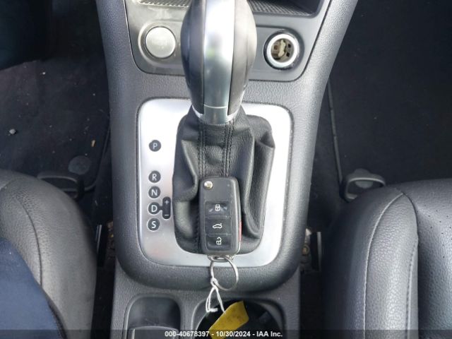 WVGAV7AX5FW607426 Volkswagen TIGUAN SE
