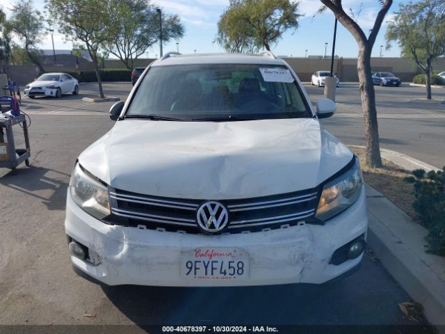 WVGAV7AX5FW607426 Volkswagen TIGUAN SE