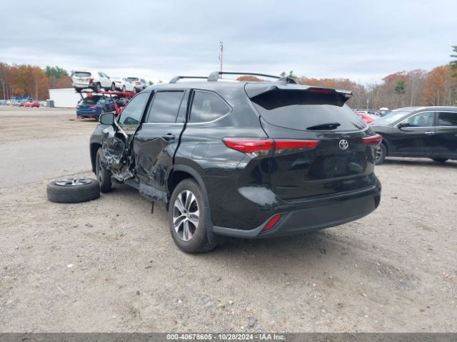 5TDGZRBH8NS237173 Toyota Highlander Xle