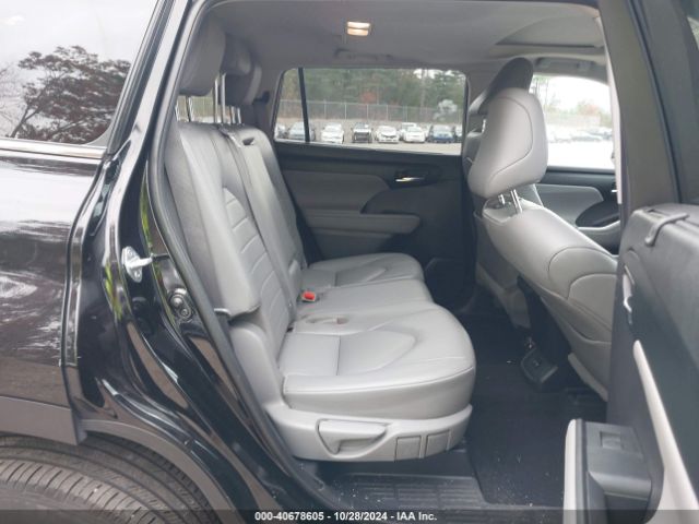 5TDGZRBH8NS237173 Toyota Highlander Xle
